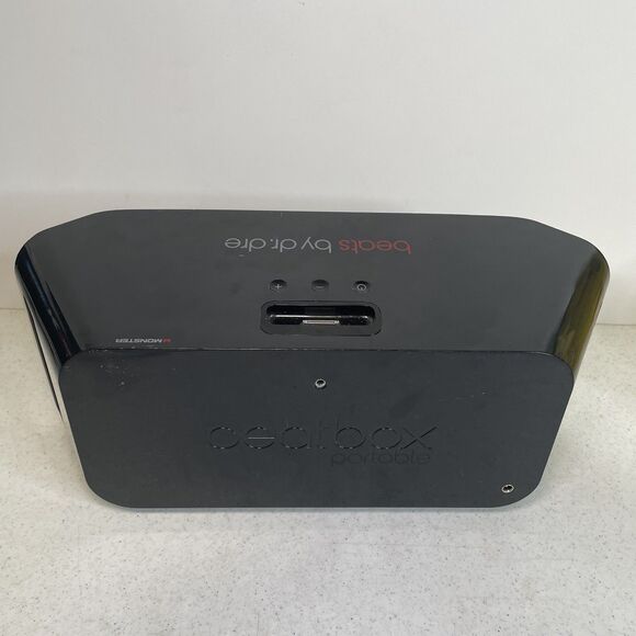 Beats by Dr. Dre Beatbox iPod Speaker - Picture 5 of 7